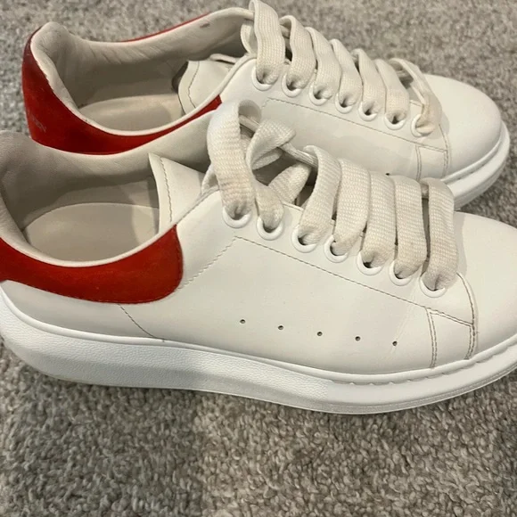 Alexander McQueen White Leather Sneaker - Picture 2 of 4